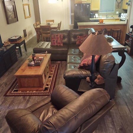 Your Home Away From Home! パイントップ・レイクサイド エクステリア 写真