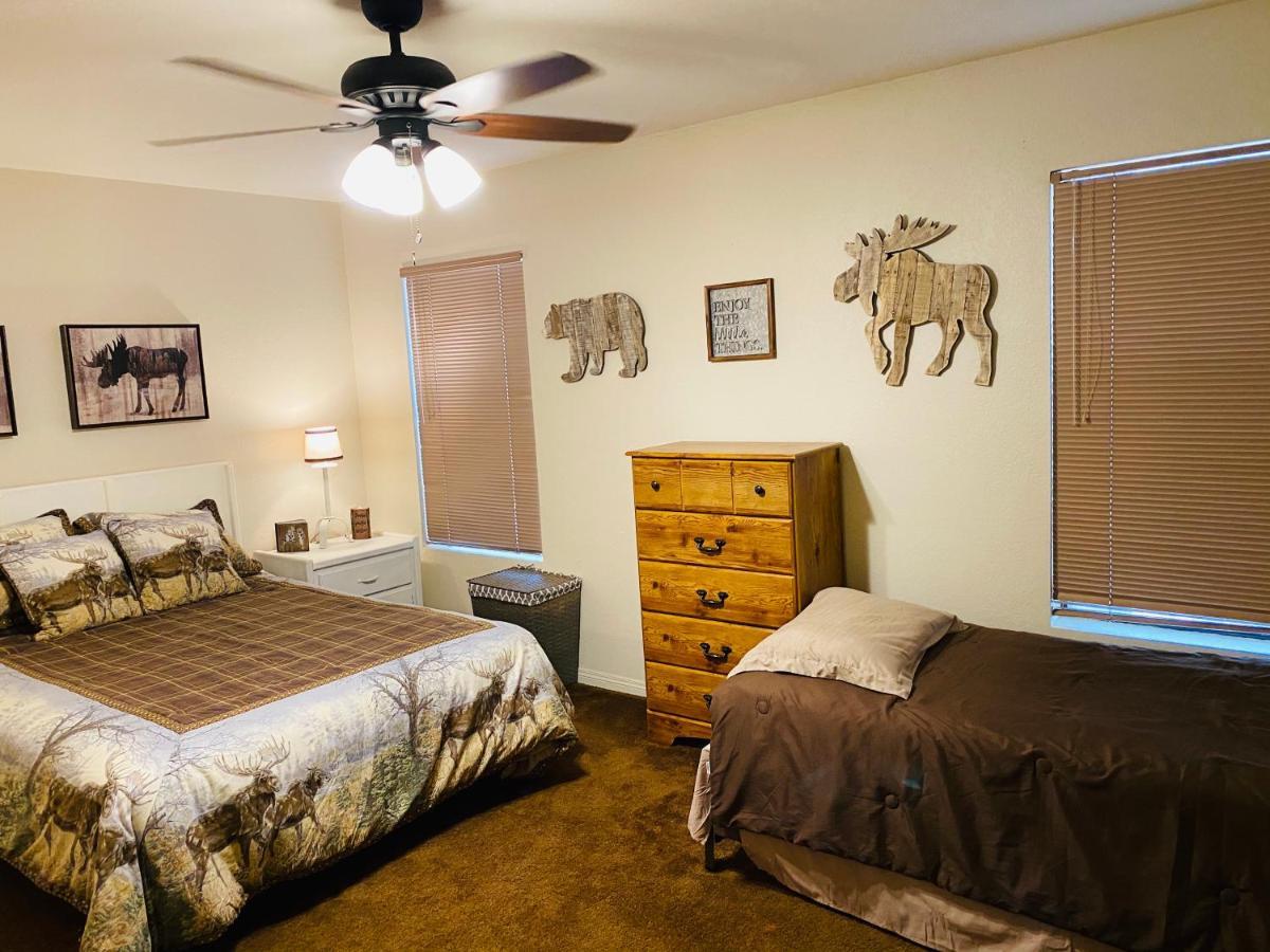 Your Home Away From Home! パイントップ・レイクサイド エクステリア 写真
