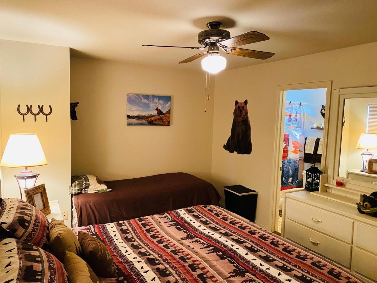 Your Home Away From Home! パイントップ・レイクサイド エクステリア 写真